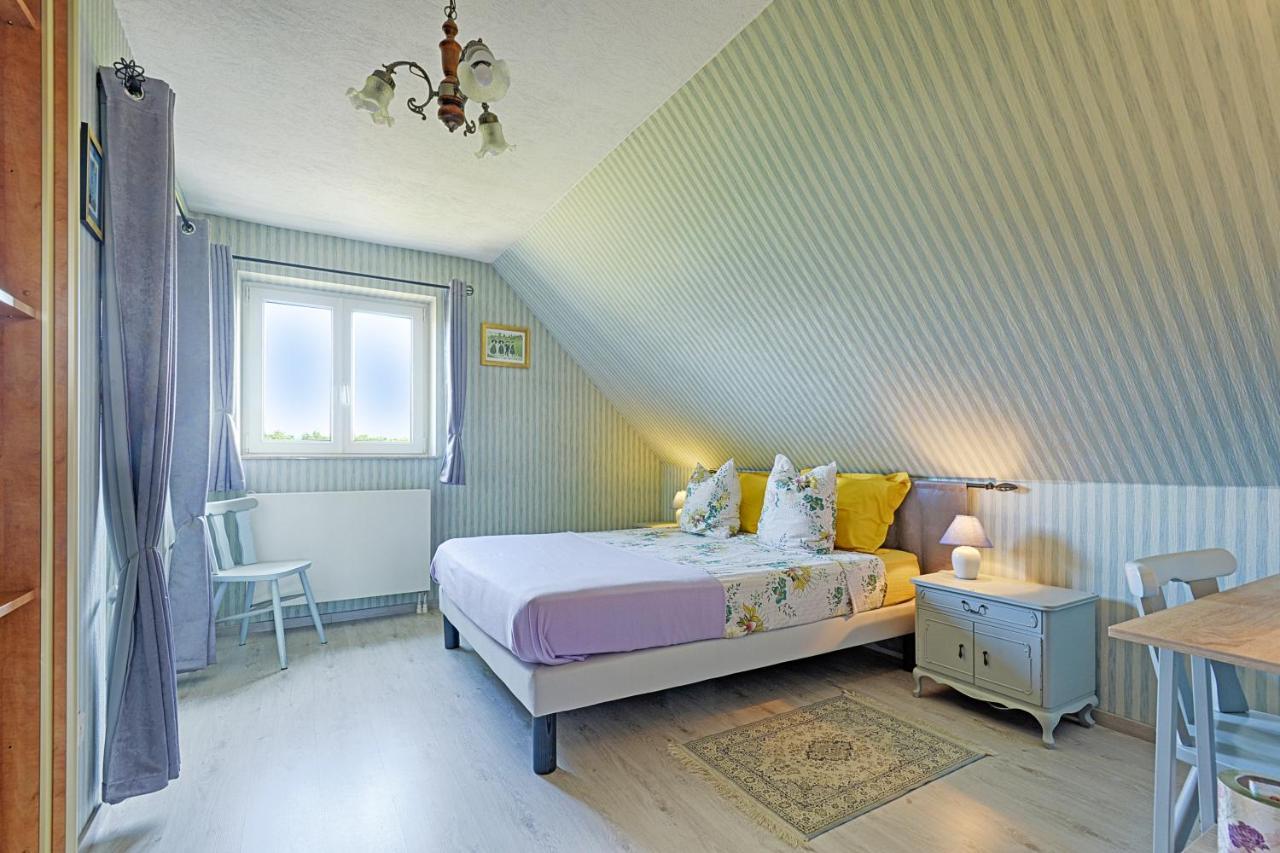 Aux Pieds Des Vignes Bed & Breakfast อิงแกร์ไซม์ ภายนอก รูปภาพ