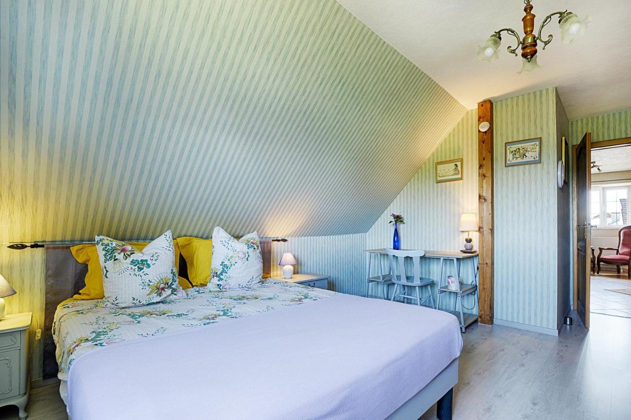 Aux Pieds Des Vignes Bed & Breakfast อิงแกร์ไซม์ ภายนอก รูปภาพ